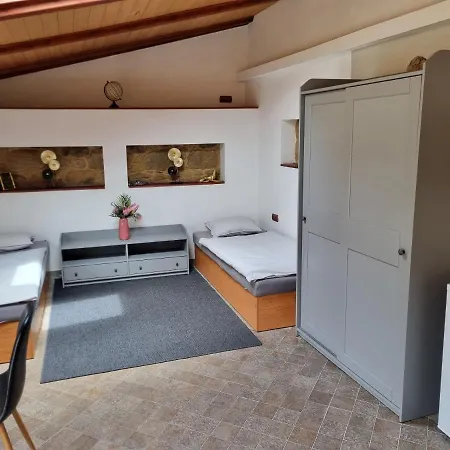 Lucia - 6 Appartement *